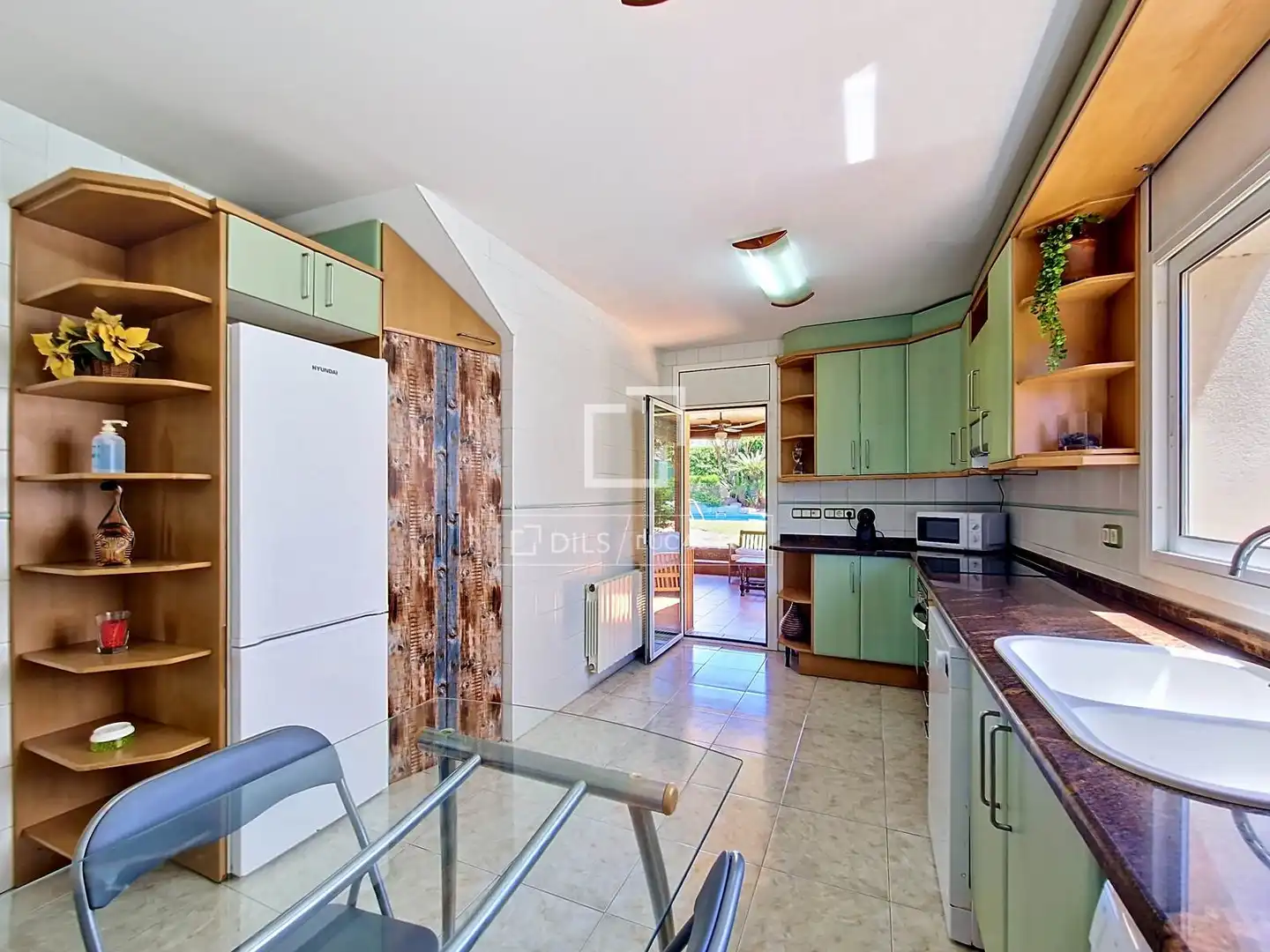 Cocina de Casa o chalet de alquiler en Cunit con Aire acondicionado, Calefacción y Jardín privado