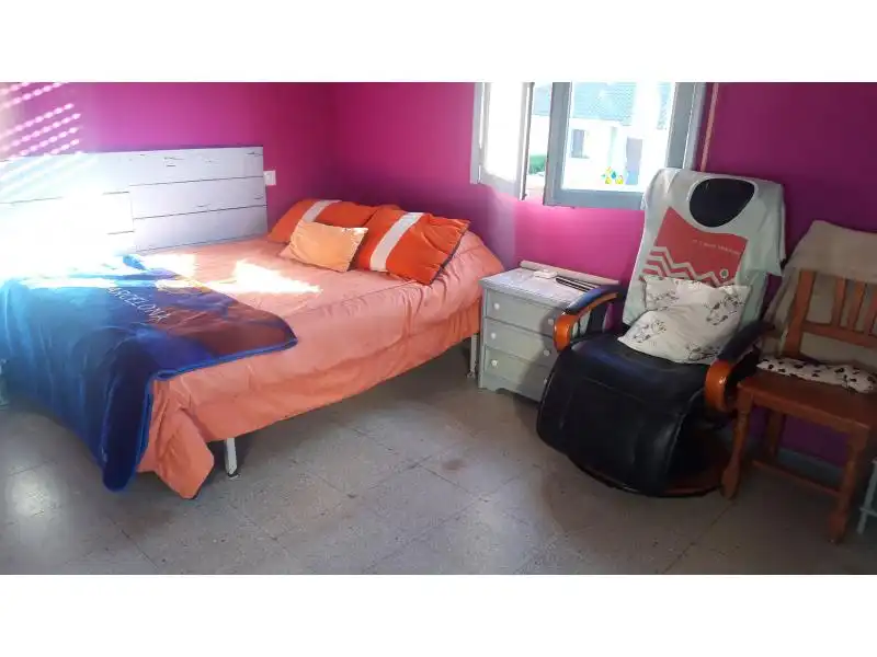 Dormitori de Casa o xalet en venda en Cambados amb Calefacció, Jardí privat i Moblat