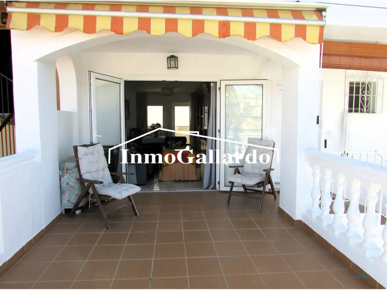 Casa adosada en venda en Rincón de la Victoria amb Jardí privat, Terrassa i Piscina comunitària