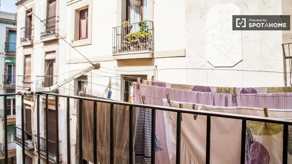 Room in Barcelona, Barcelona
