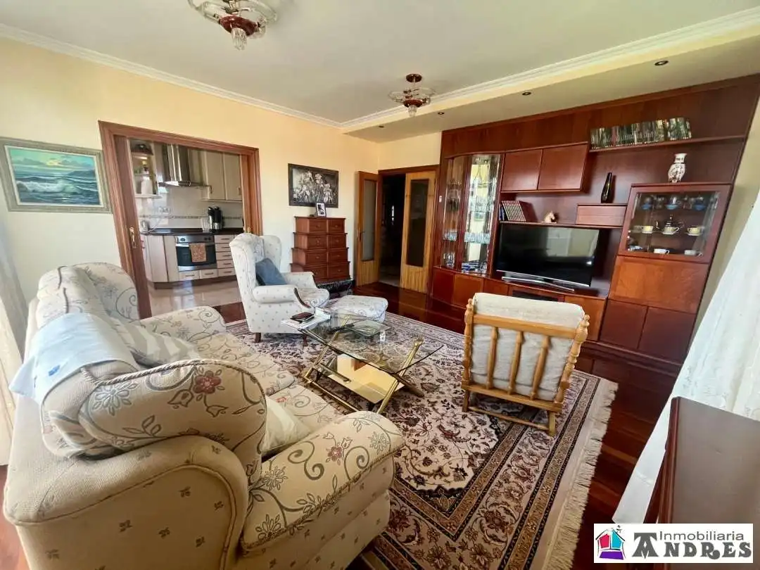 Sala d'estar de Dúplex en venda en Bermeo amb Calefacció, Jardí privat i Traster