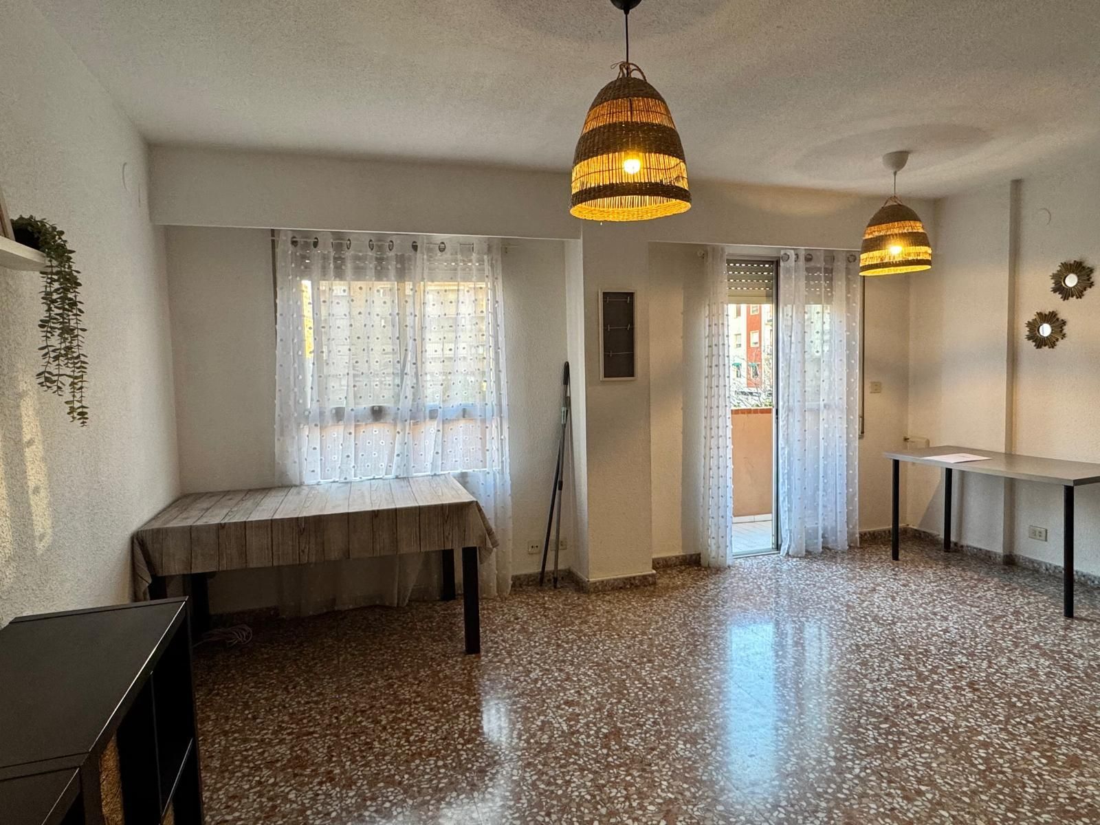 Pis de lloguer en  Valencia Capital amb Terrassa