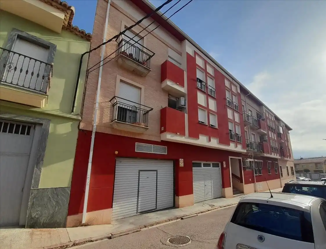 Vista exterior de Garaje en venta en Benissanó