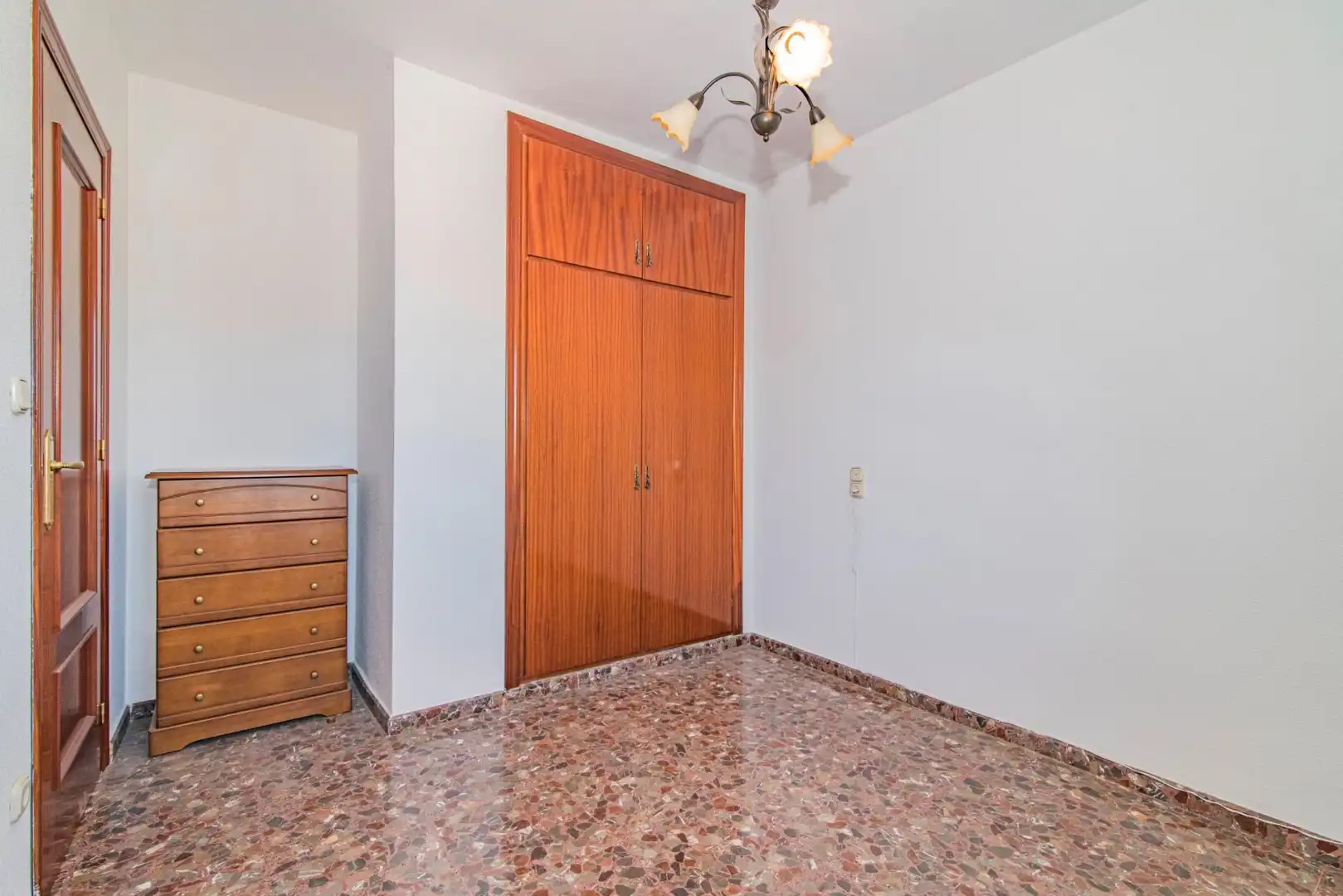 Schlafzimmer von Wohnung zum Verkauf in Montefrío mit Balkon