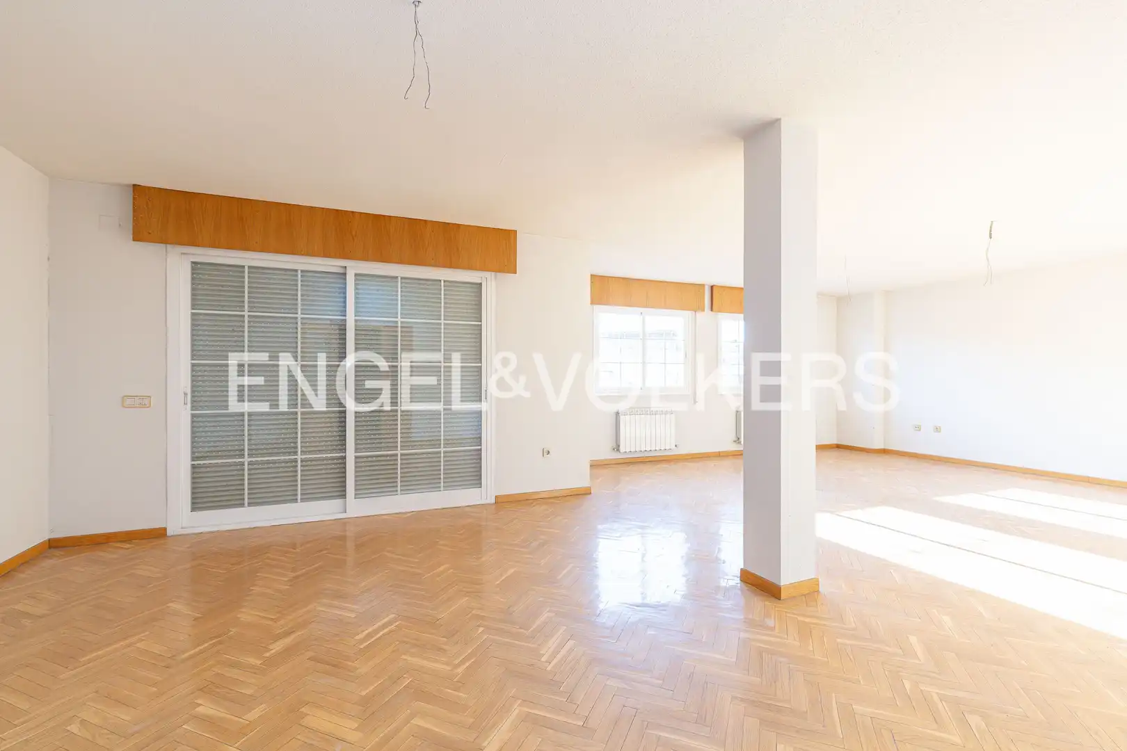 Wohnzimmer von Dachboden zum Verkauf in Coslada mit Heizung, Parkett und Terrasse