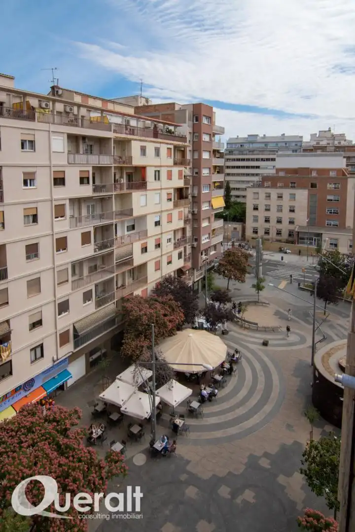 Vista exterior de Pis en venda en Lleida amb Calefacció i Balcó