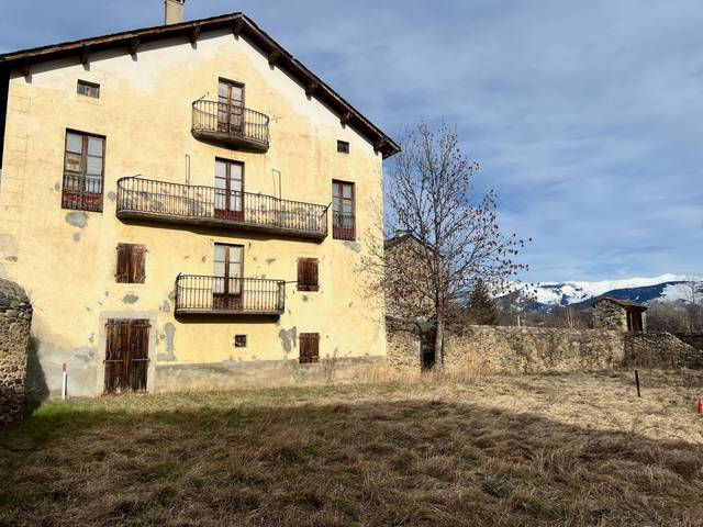 Finca rústica en Venta en Rue de la Barcelonette, 12 en Ur