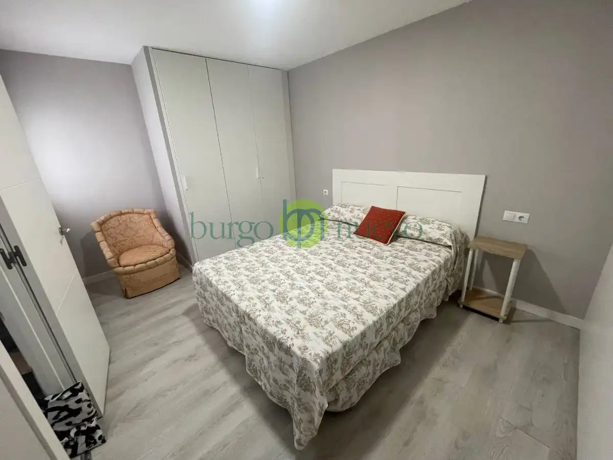 Habitación de Piso en venta en León Capital  con Calefacción y Terraza