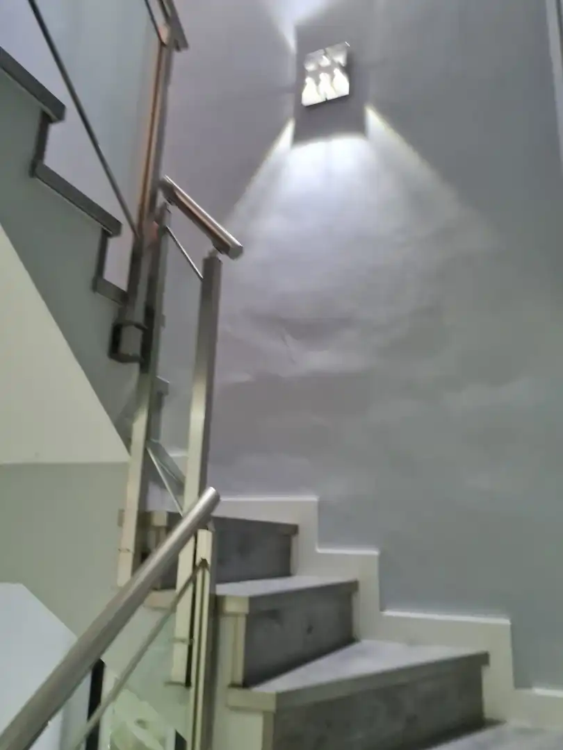 Casa adosada en venda en Espartinas amb Aire condicionat, Jardí privat i Piscina