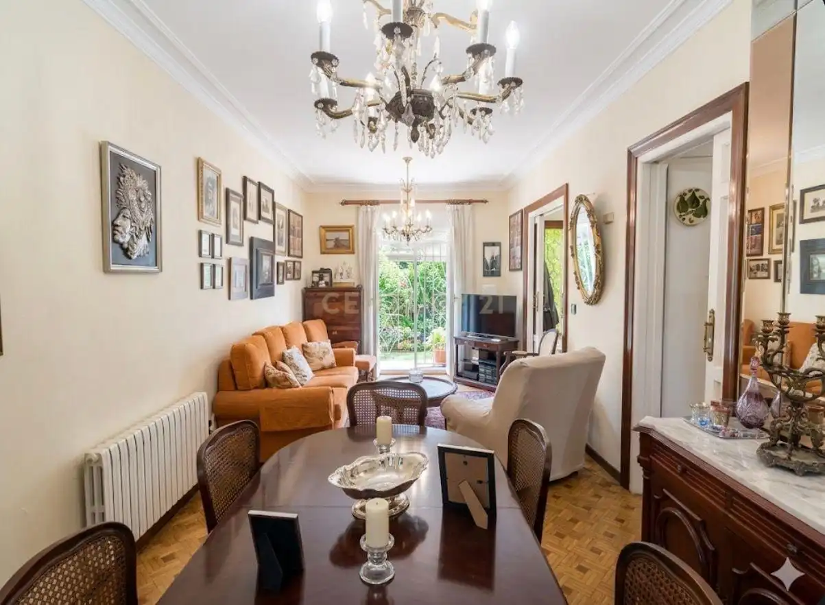 Living room of Houses for sale in Madrid  with Air Conditioner, Private garden and Storage room