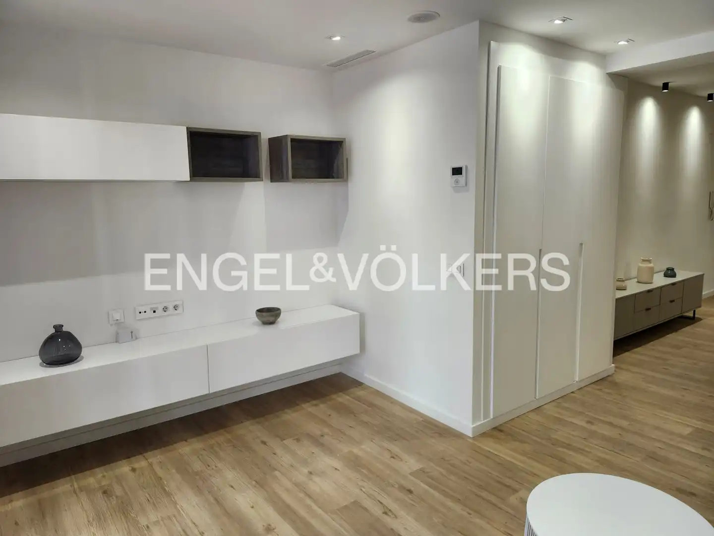 Piso de alquiler en Valencia con Aire acondicionado, Calefacción y Terraza