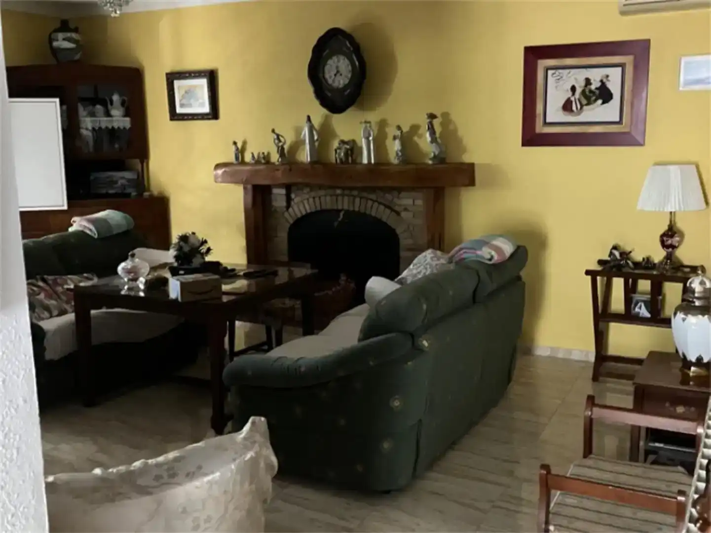 Sala d'estar de Casa o xalet en venda en Constantina amb Aire condicionat, Jardí privat i Traster