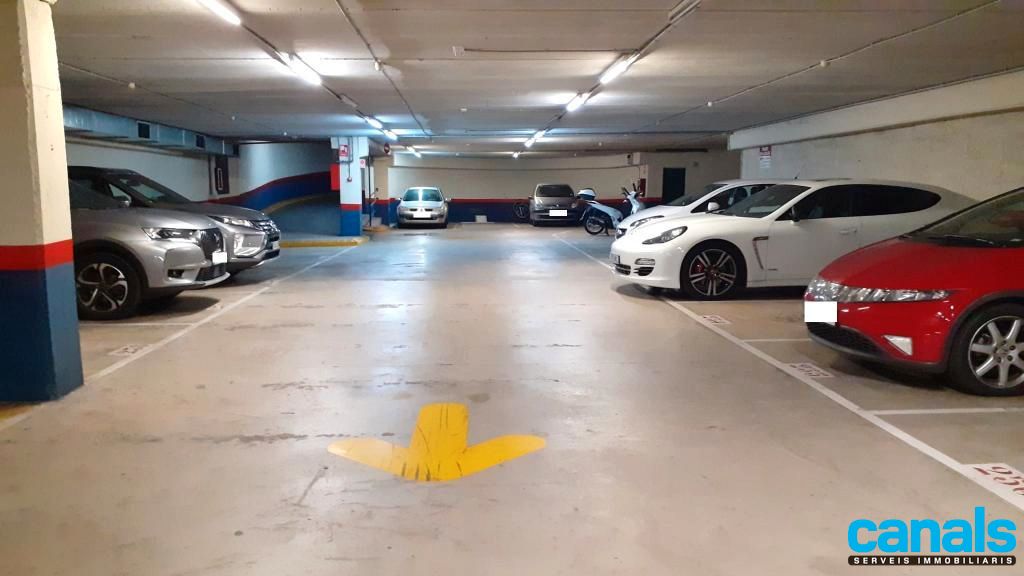 Aparcament de Garatge en venda en Cerdanyola del Vallès