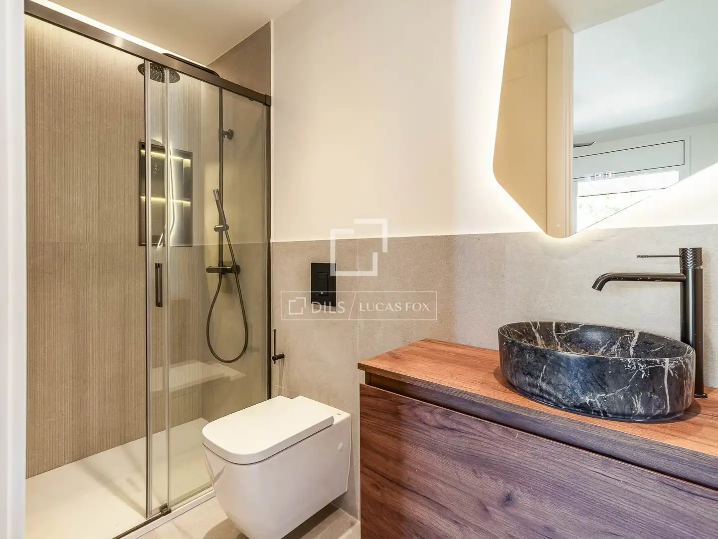 Baño de Piso en venta en Barcelona con Aire acondicionado, Calefacción y Parquet