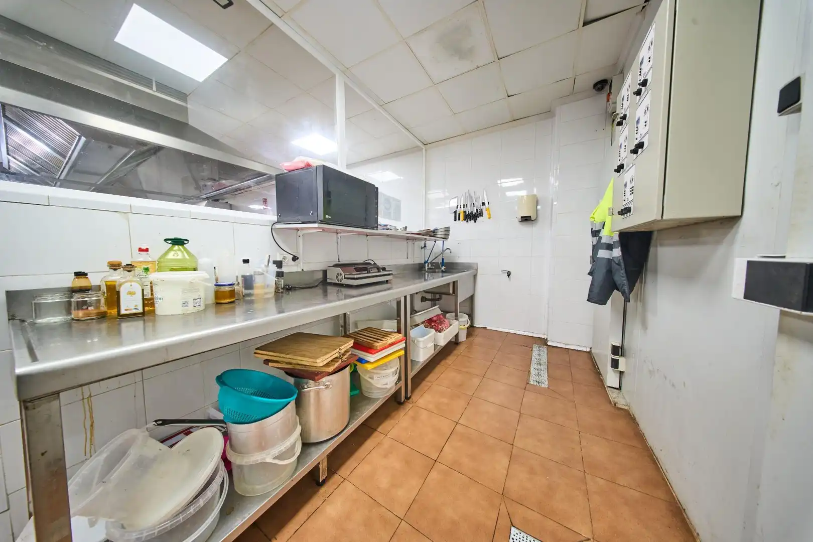 Kitchen of Commercial properties for sale in Castillo de Locubín