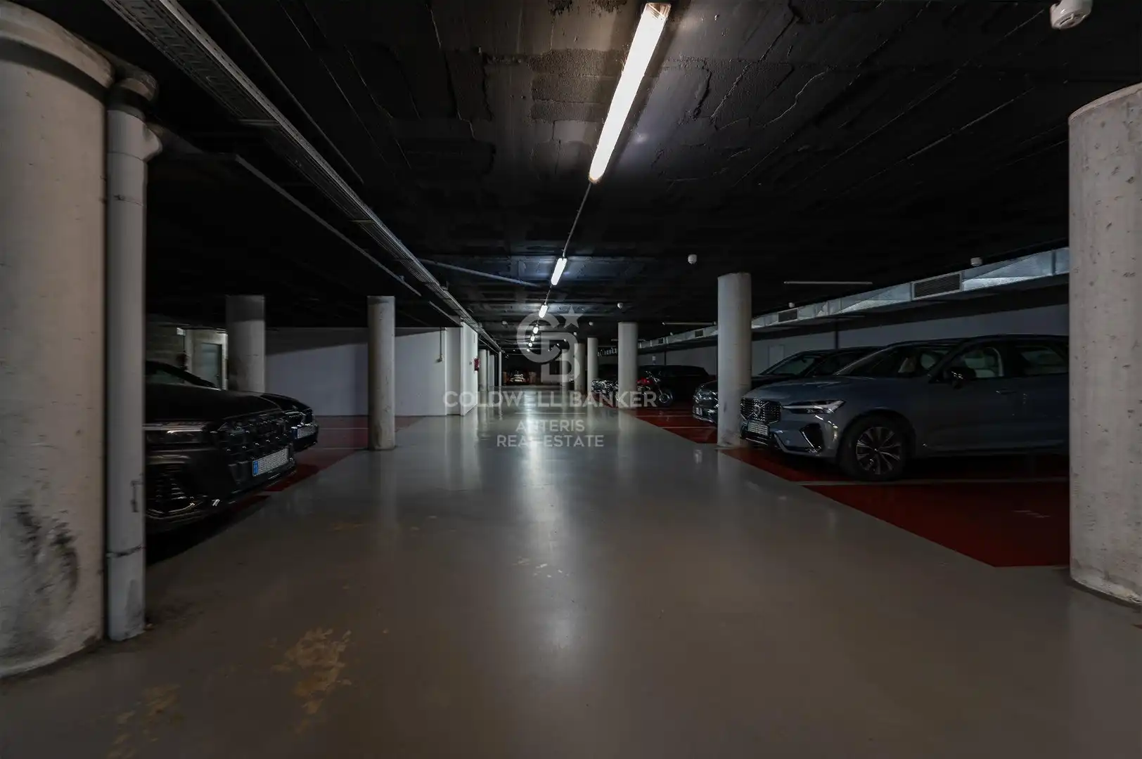 Aparcament de Àtic en venda en Barcelona amb Aire condicionat, Calefacció i Parquet
