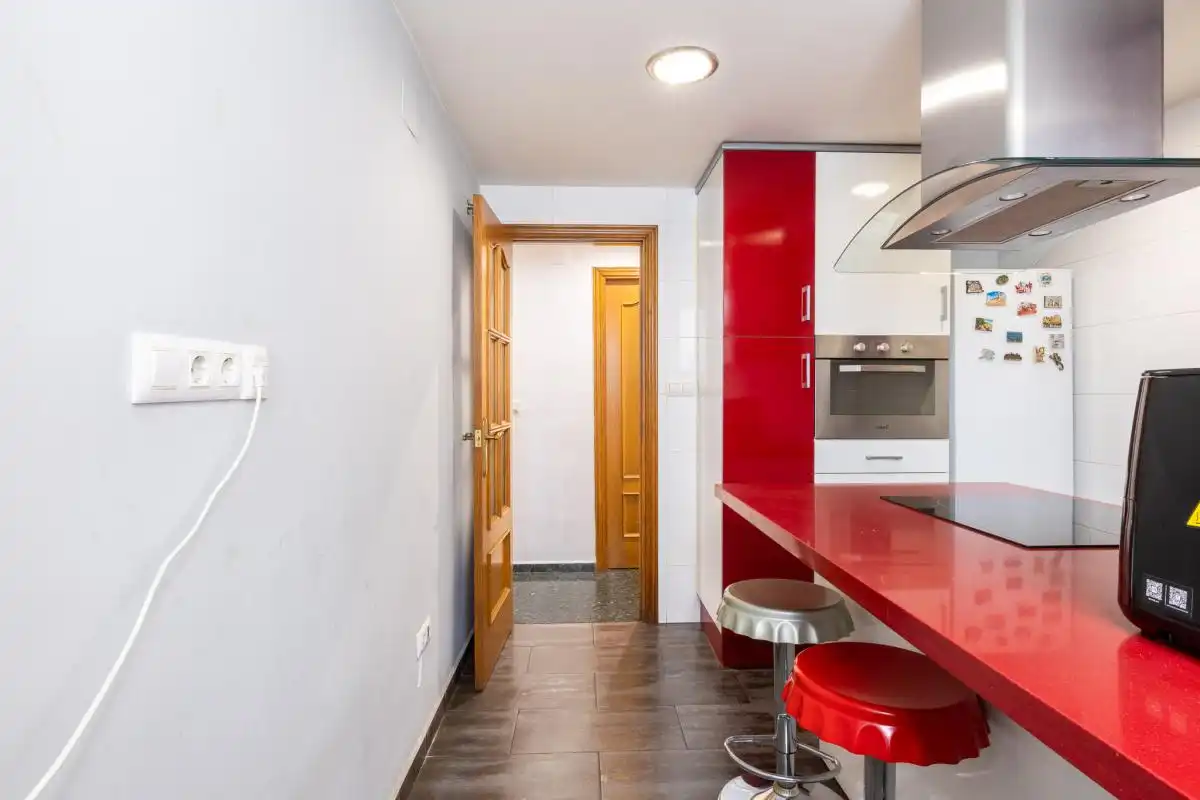 Kitchen of Flat for sale in Valencia  with Air Conditioner, Heating and Private garden