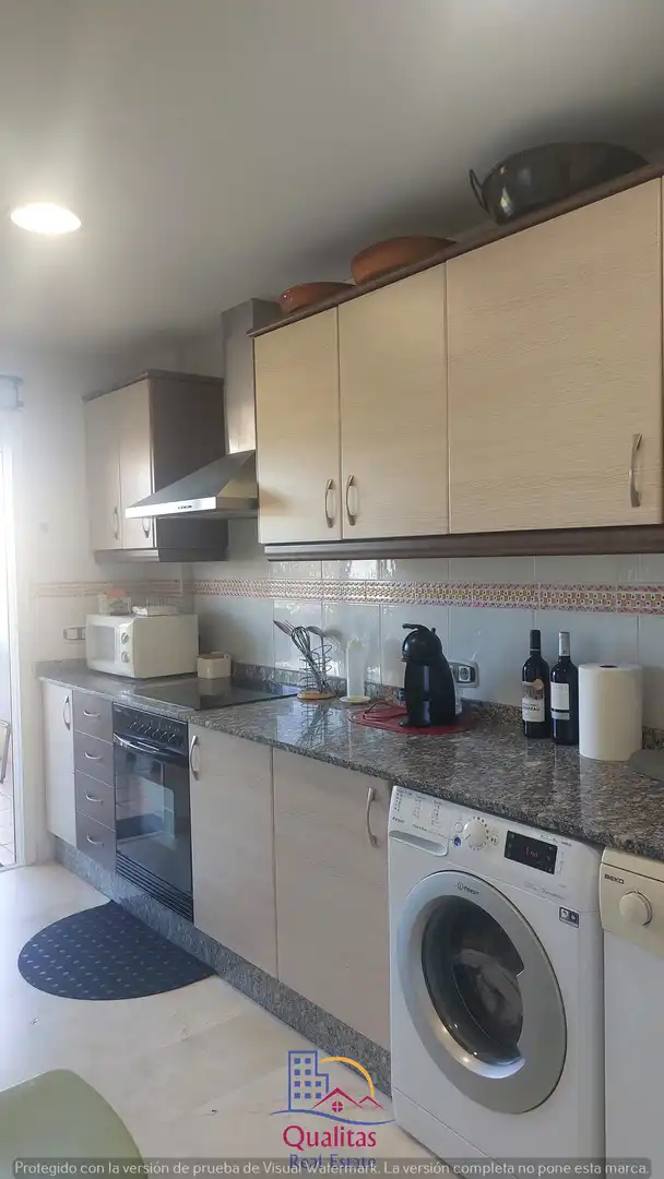Cuina de Casa adosada en venda en Oliva amb Aire condicionat, Calefacció i Terrassa