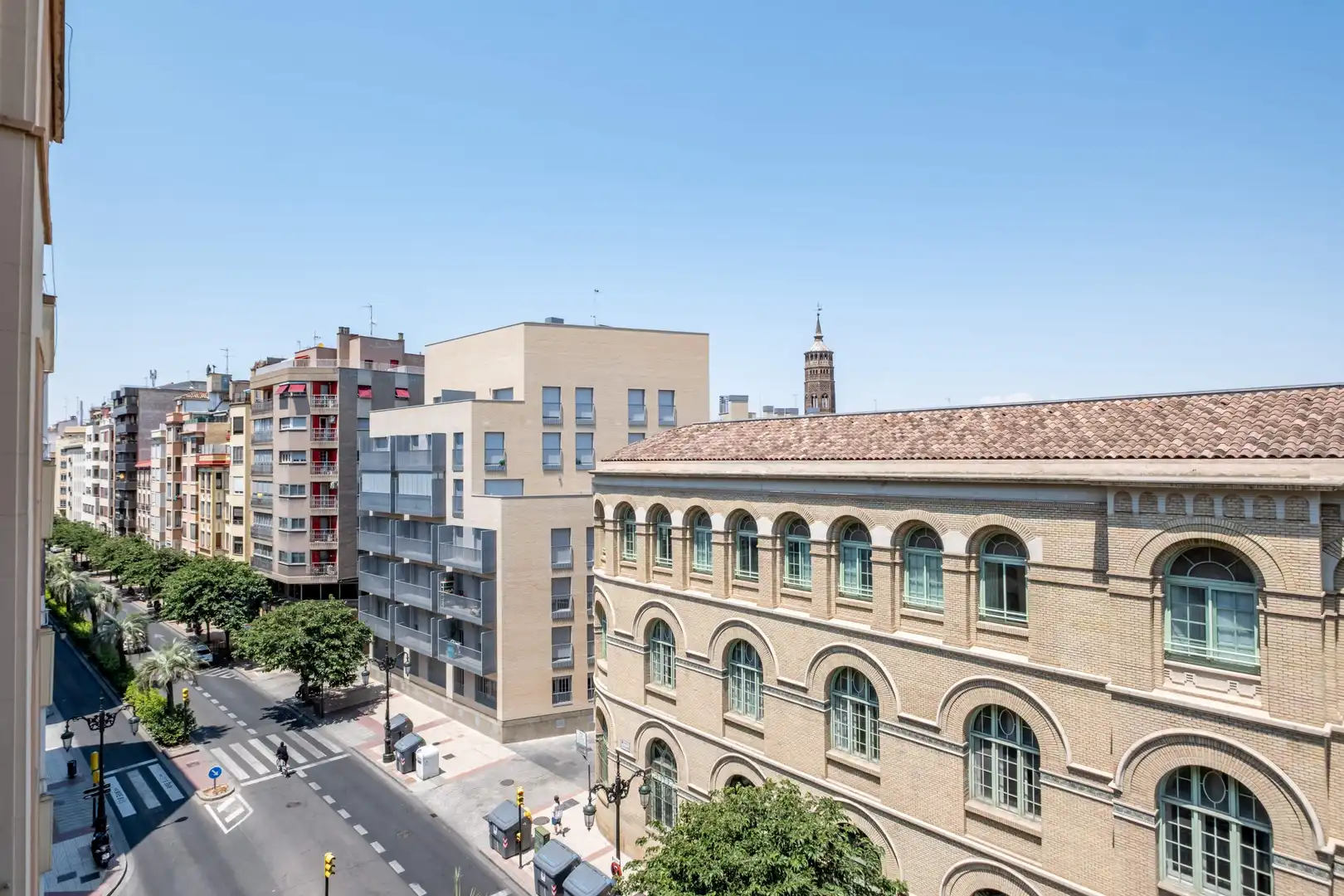 Vista exterior de Pis en venda en Zaragoza amb Calefacció i Traster