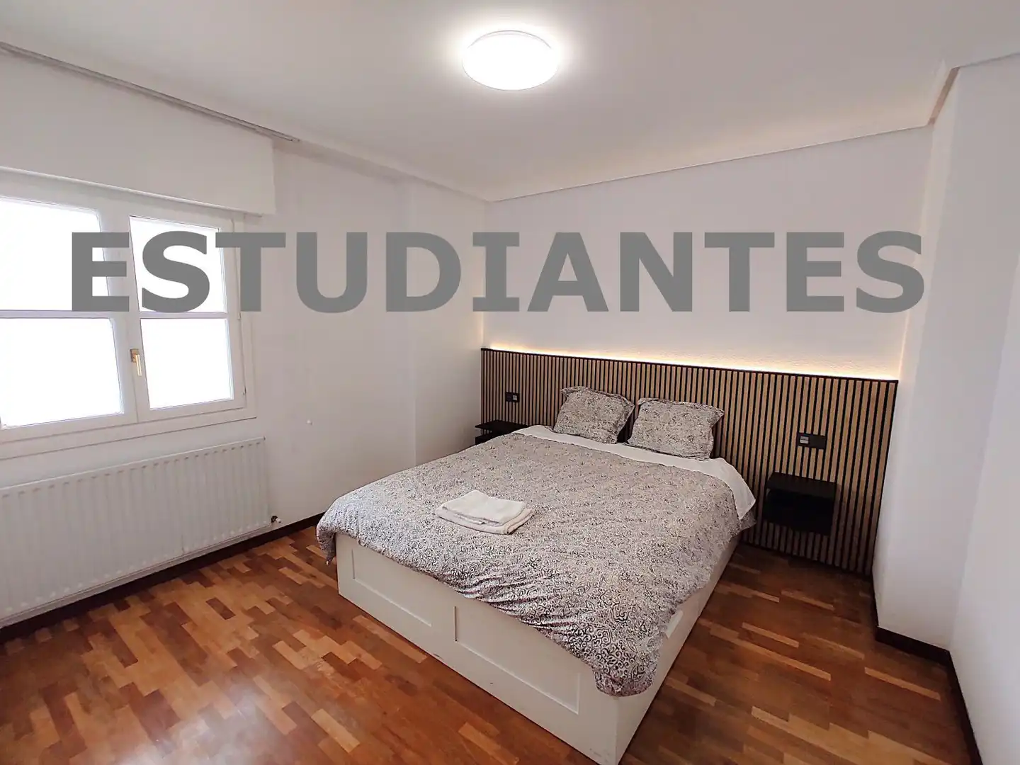 Bedroom of Flat for rent in Vitoria - Gasteiz  with Heating, Parquet flooring and Balcony