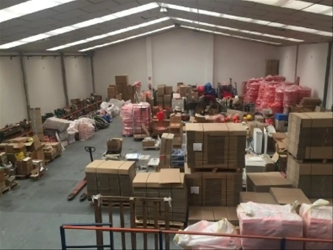 Fabrikhallen zur Miete in Sant Joan Despí