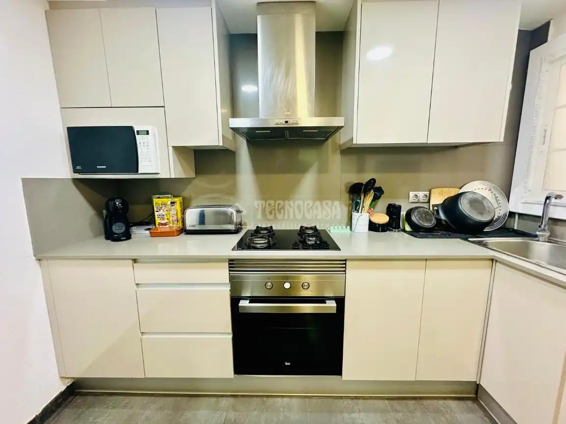 Cocina de Piso en venta en Barcelona con Aire acondicionado, Calefacción y Balcón