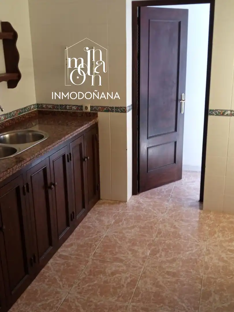 Vista exterior de Casa adosada en venta en Almonte con Terraza y Amueblado