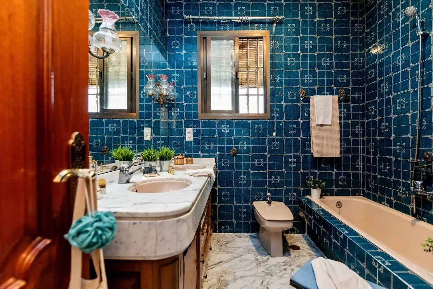 Bathroom of Houses for sale in Córdoba  with Air Conditioner, Private garden and Terrace