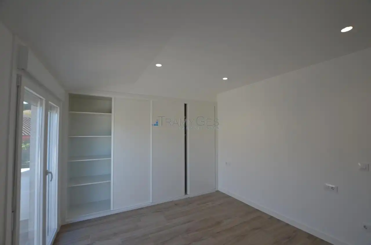 Casa o chalet en venta en A Guarda   con Calefacción, Jardín privado y Terraza