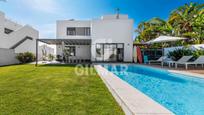 Exterior view of House or chalet for sale in Conil de la Frontera  with Air Conditioner, Heating and Private garden