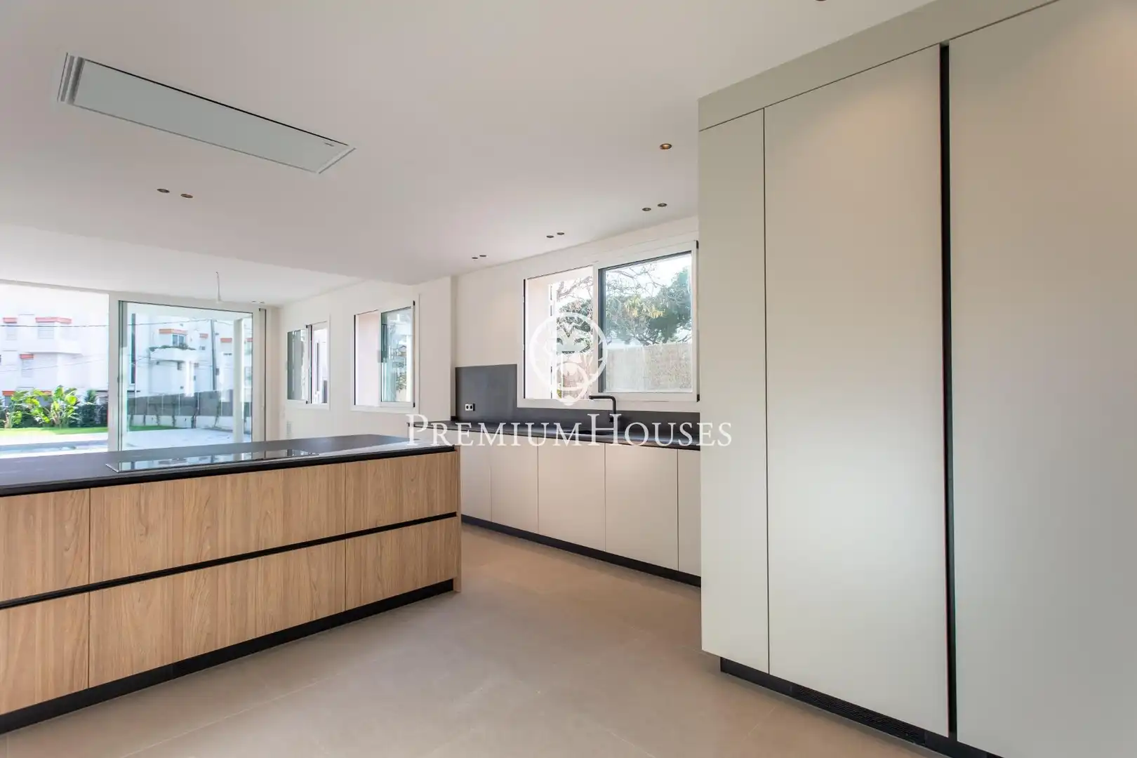 Küche von Haus oder Chalet zum Verkauf in Sant Andreu de Llavaneres mit Heizung, Privatgarten und Terrasse