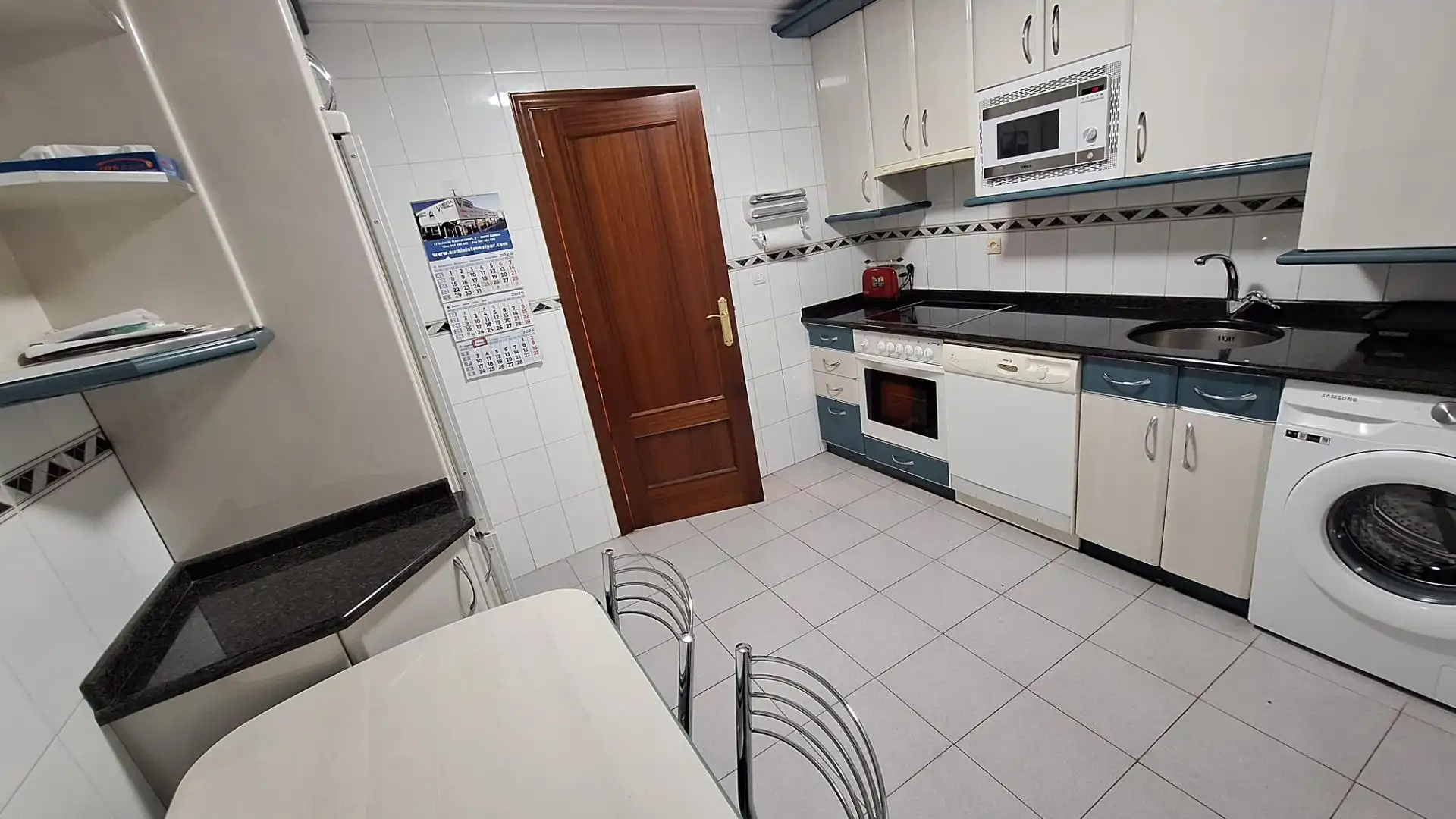 Cuina de Pis en venda en Burgos amb Calefacció, Parquet i Traster