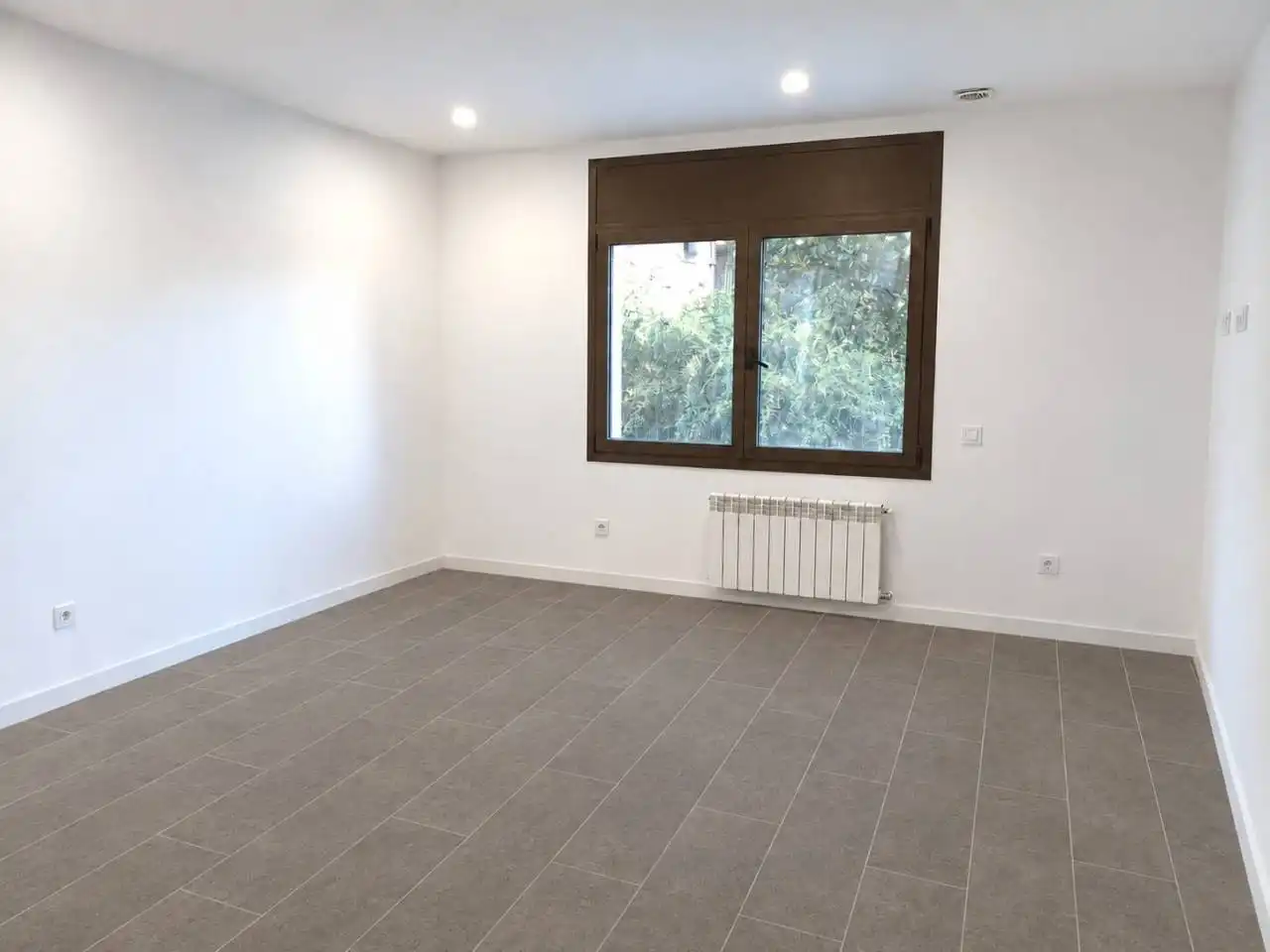 Habitación de Piso en venta en Vic con Calefacción, Parquet y Balcón