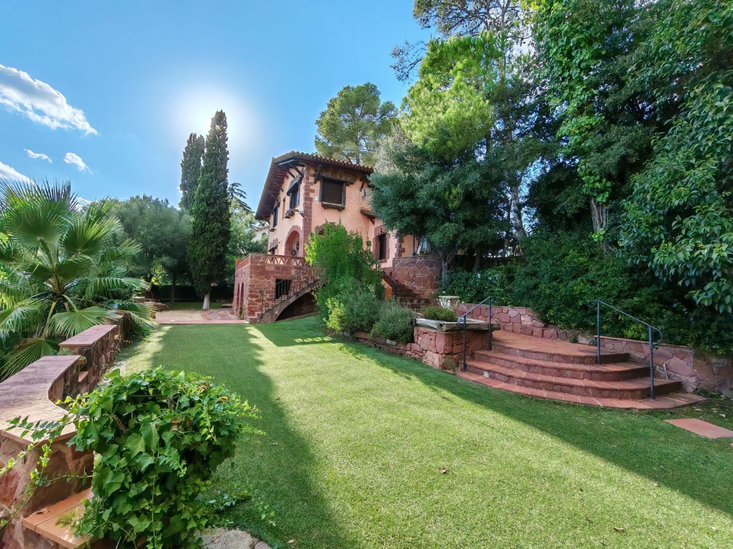 Jardí de Casa o xalet en venda en Corbera de Llobregat amb Terrassa