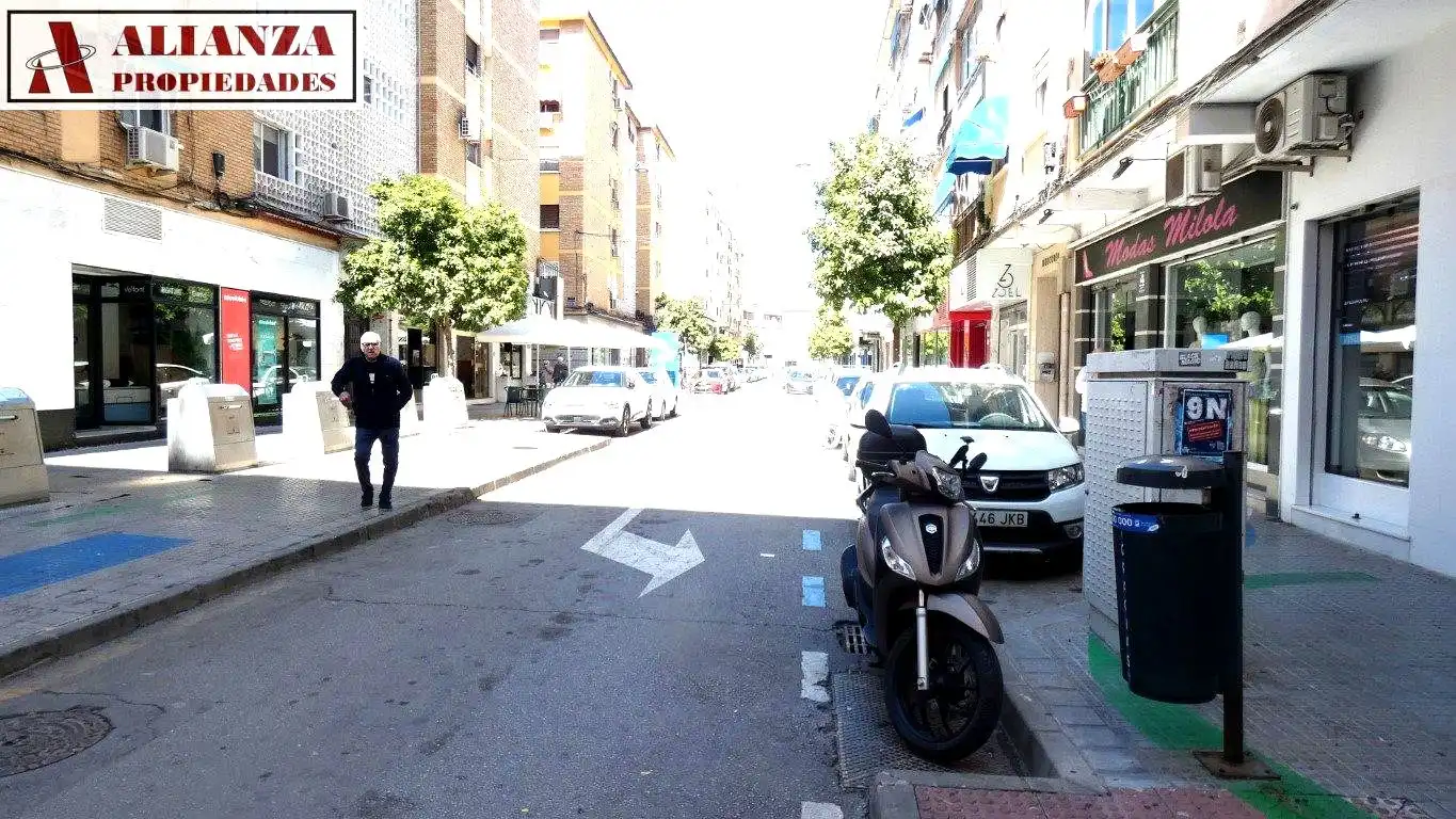 Exterior view of Flat for sale in Málaga  with Air Conditioner, Terrace and Furnished