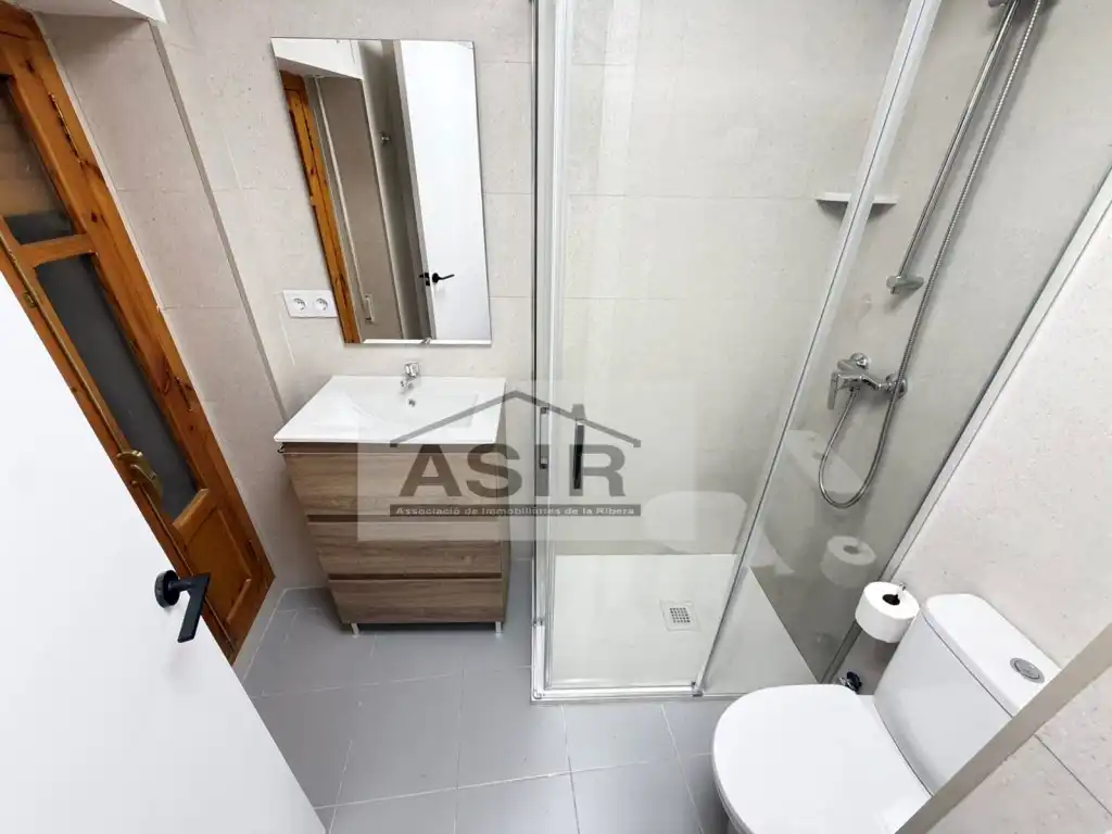 Badezimmer von Wohnung zur Miete in Alzira