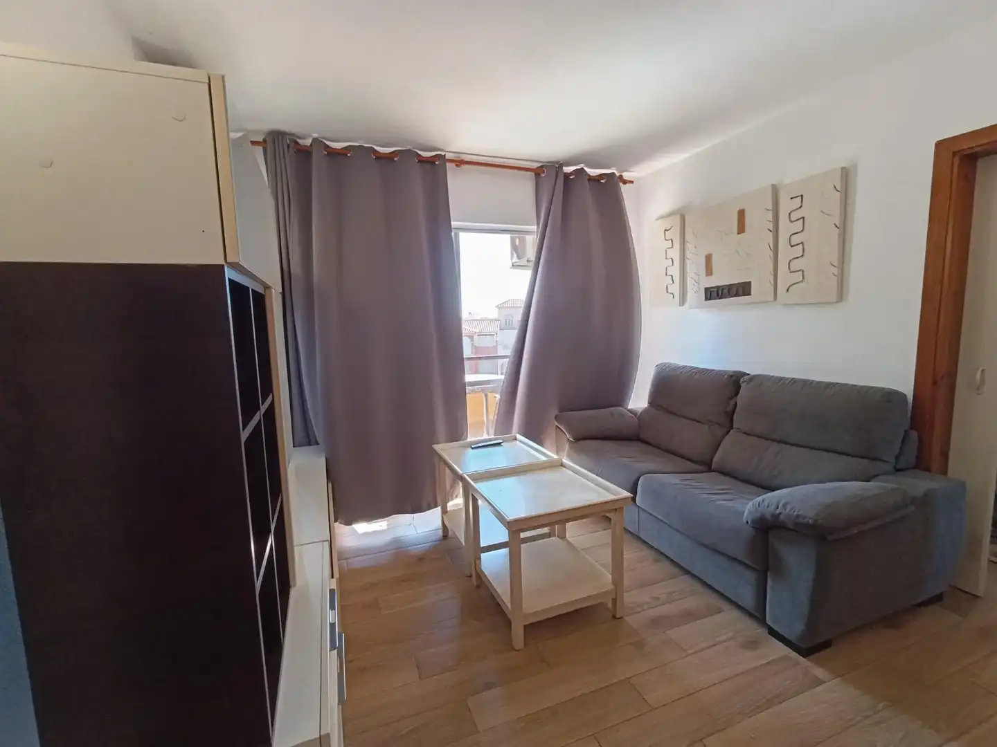 Sala d'estar de Pis de lloguer en El Ejido amb Aire condicionat, Terrassa i Moblat