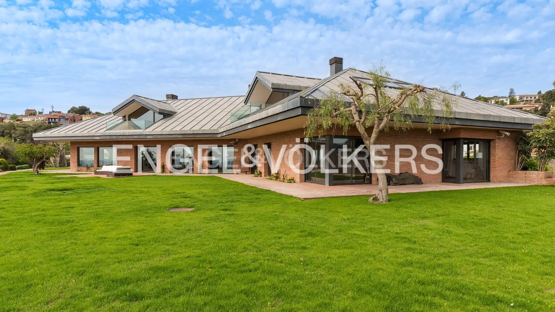 Vista exterior de Finca rústica en venda en Bigues i Riells del Fai amb Aire condicionat, Calefacció i Jardí privat