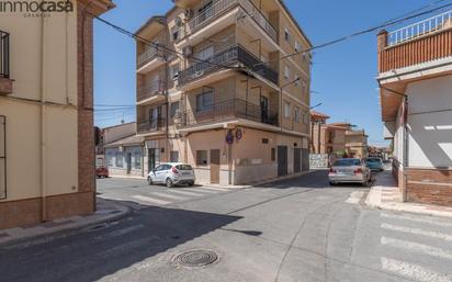 Vista exterior de Pis en venda en Maracena amb Terrassa i Balcó