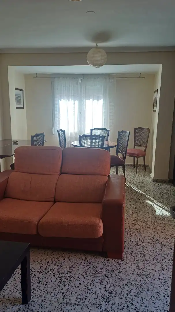 Wohnzimmer von Dachboden zur Miete in Zaragoza mit Heizung, Möbliert und Ofen