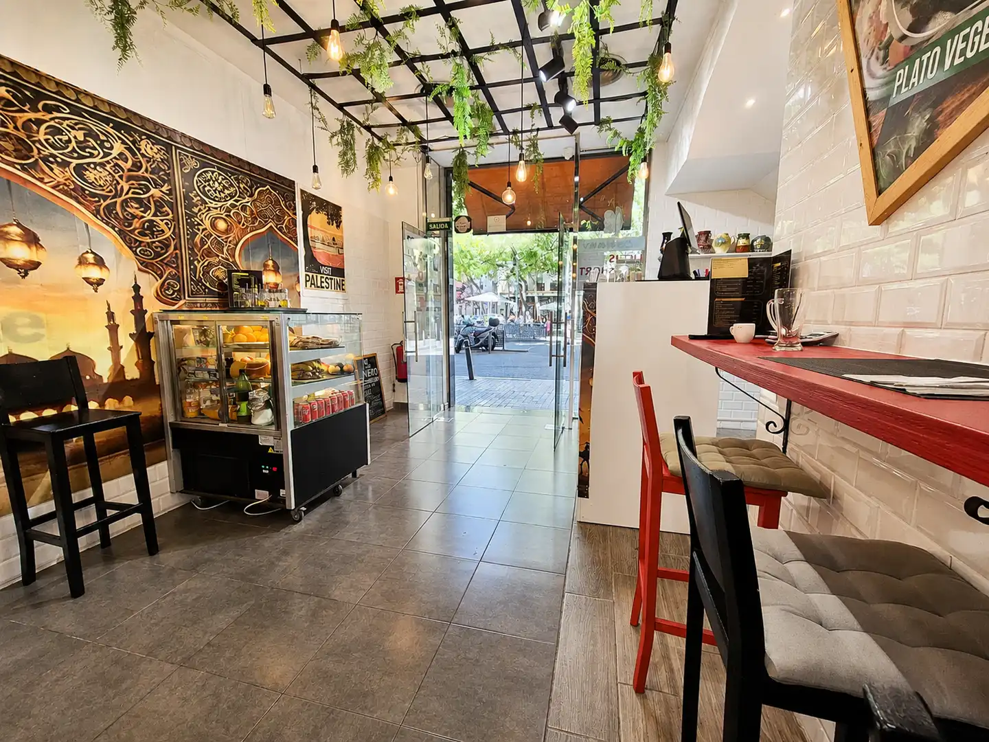 Business premises for transfer in Plaça del Sortidor, imagen 3