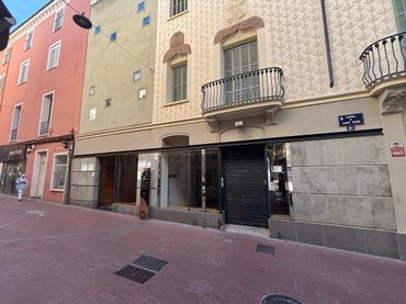 Locale commerciale in affitto a SANT PERE 32