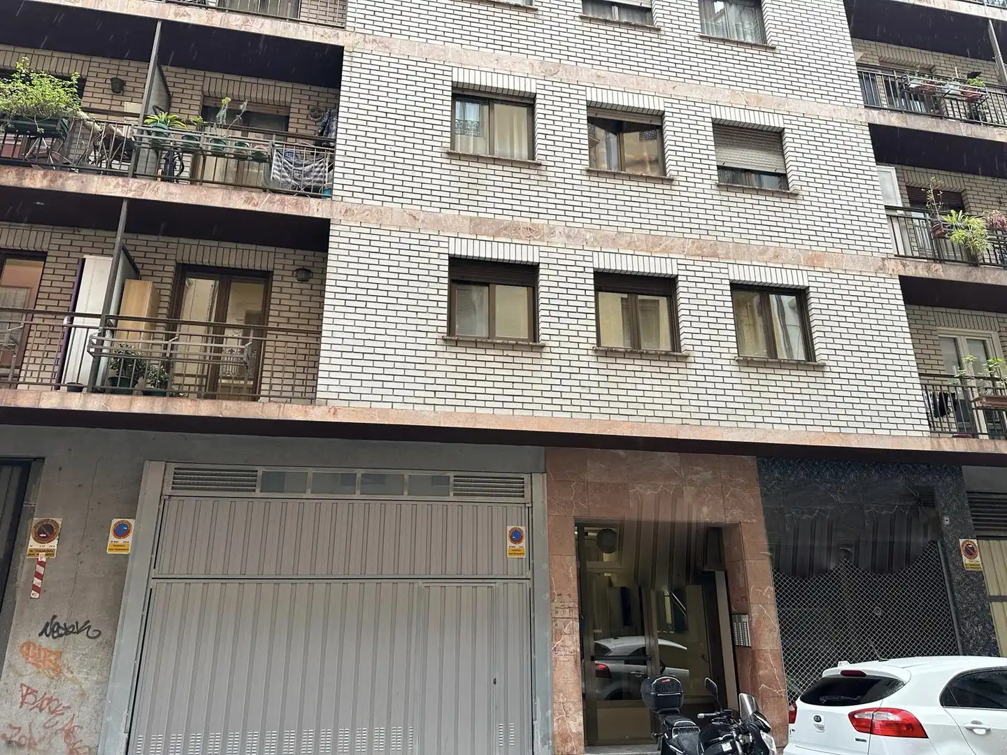 Exterior view of Storage room for sale in Pasaia