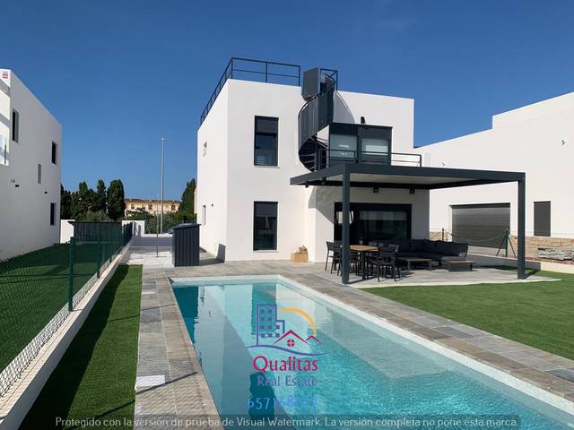 Casa-chalet en Alquiler en Oliva Playa