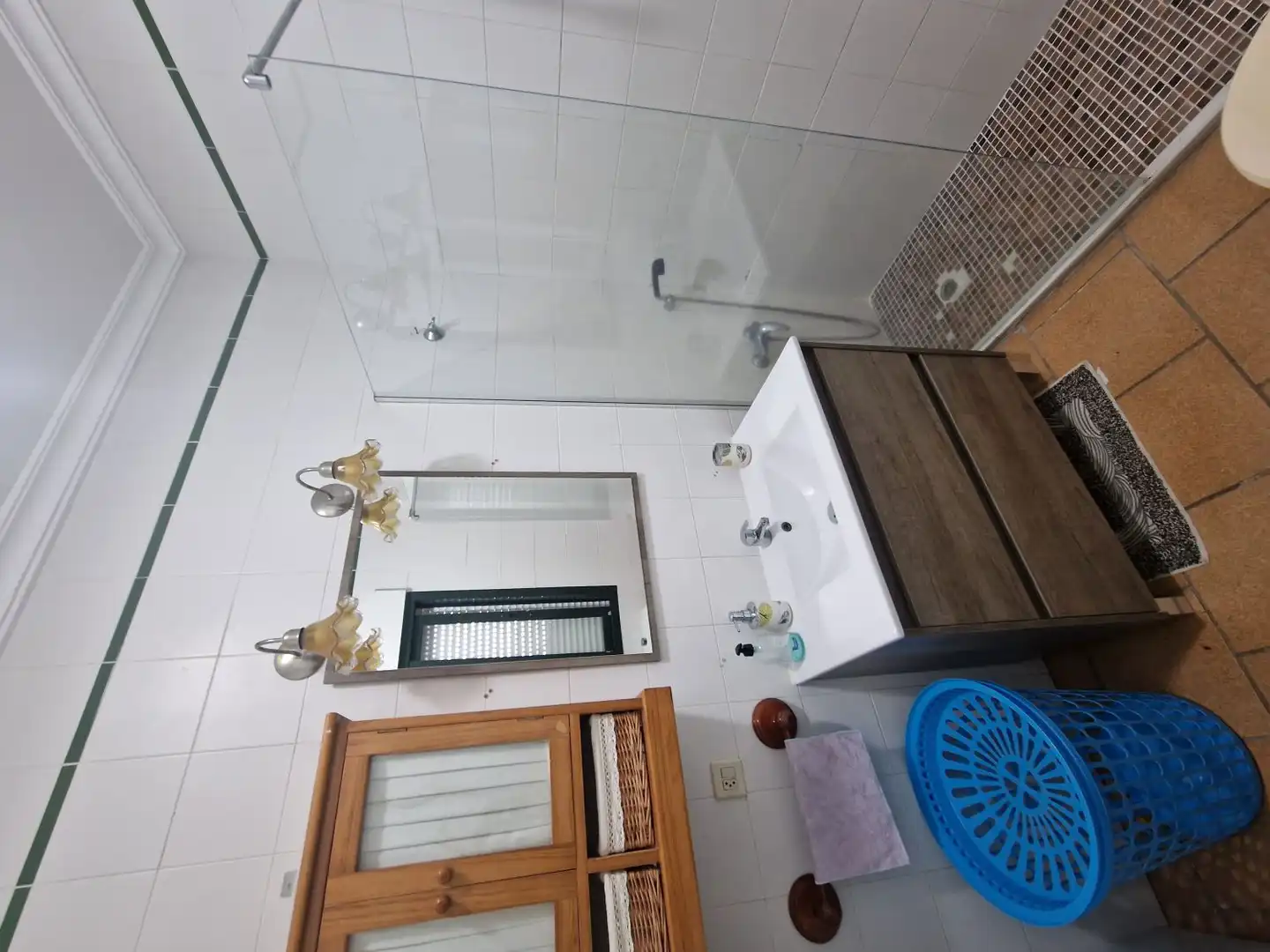 Bathroom of Houses for sale in Almonte  with Air Conditioner, Terrace and Swimming Pool