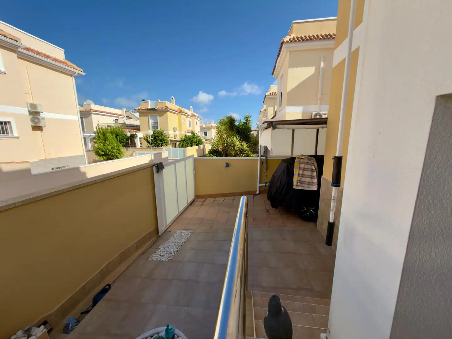 Casa aparellada amb terrassa en venda a Avenida Avenida Cuenca, imagen 41