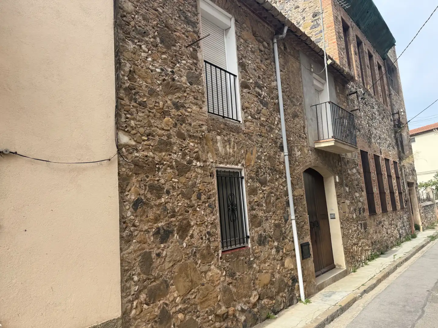Casa amb terrassa en venda a Sant Jaume de Llierca