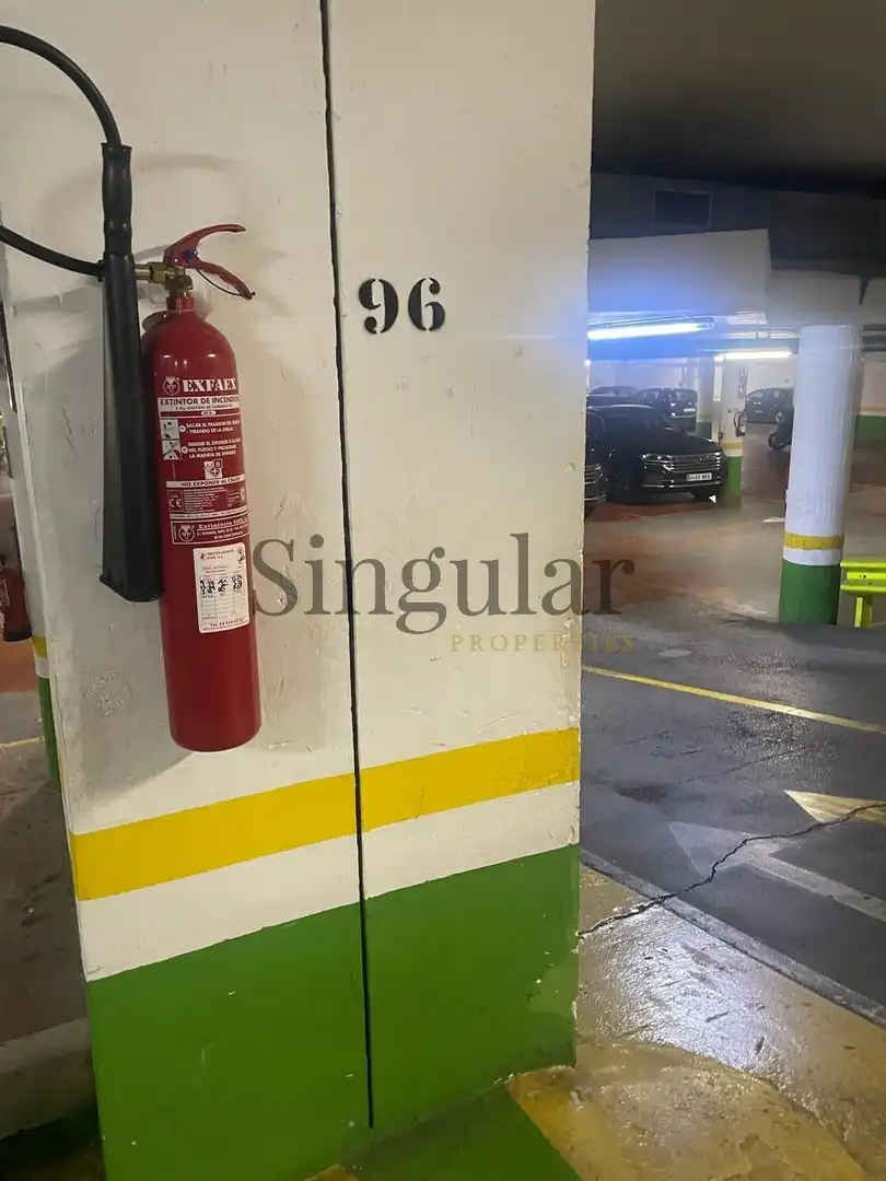 Aparcament de Garatge en venda en Barcelona