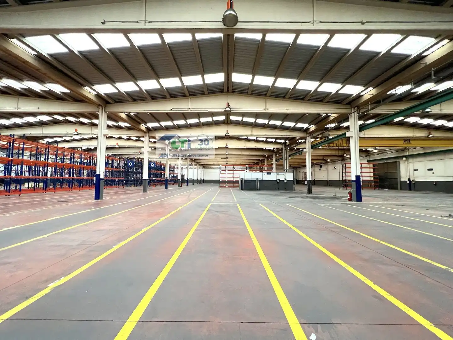 Nau industrial en venda a C / BUENOS AIRES, La Muela