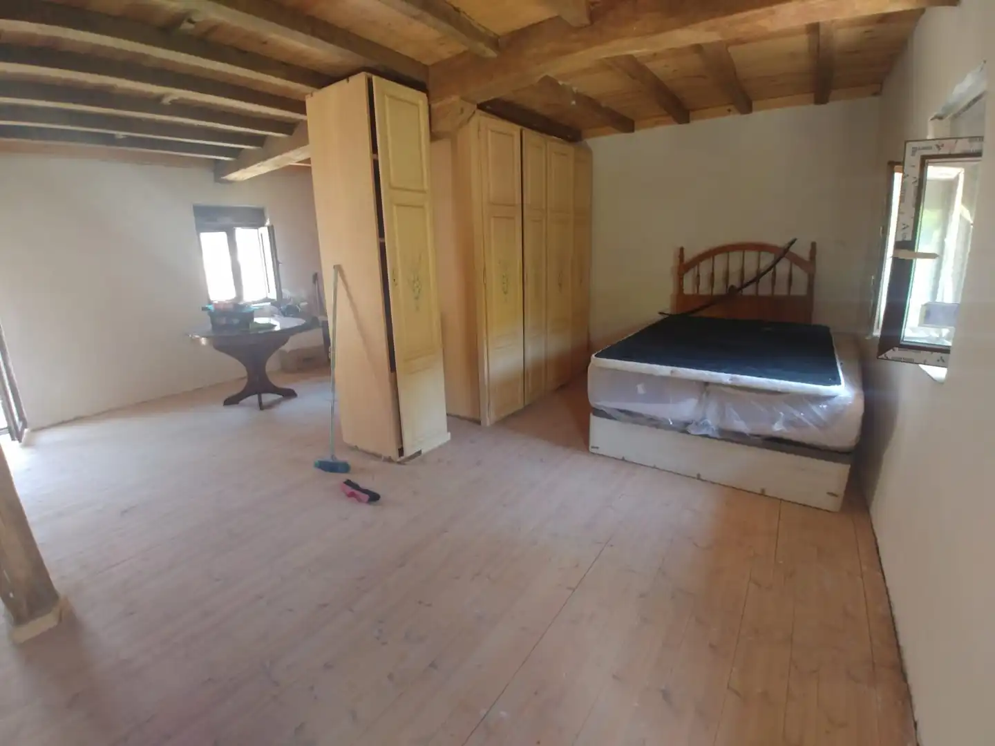Dormitori de Casa adosada en venda en Santiurde de Reinosa amb Terrassa i Balcó